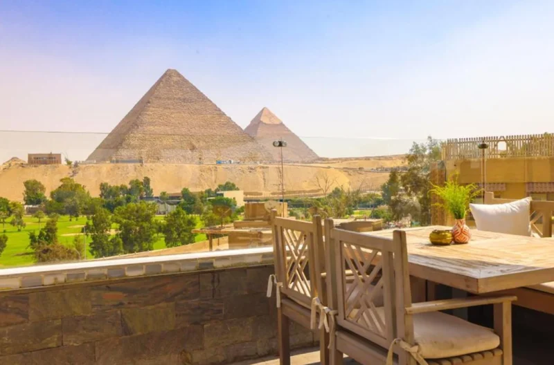 Luxury stays near Giza Pyramids